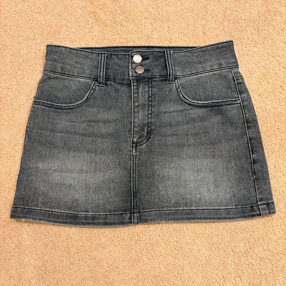 RSQ Low Rise Micro Mini Skirt Women Size 2 Waist 25 Charcoal Grey Denim Festival